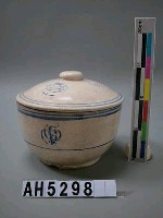 藏品(瓷製燉鍋)的圖片